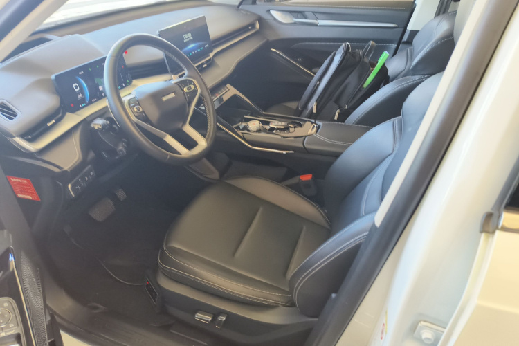 哈弗H6 2021款 第三代 2.0T 自动两驱Max中控内饰19