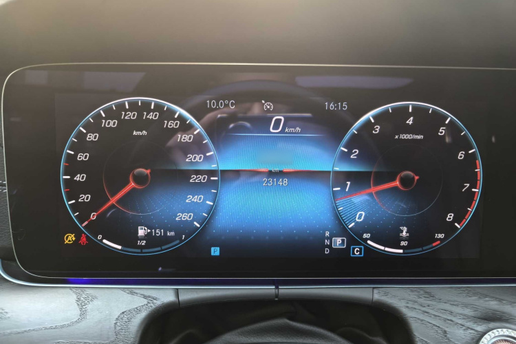 奔驰E级(进口) 2021款 改款 E 260 豪华型运动版中控内饰7005