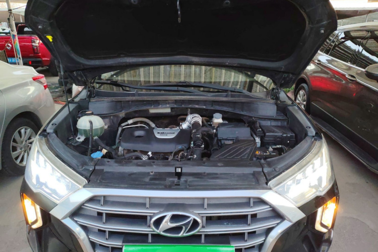 现代 途胜 2019款 280TGDi 双离合两驱时尚版 国V机舱底盘24