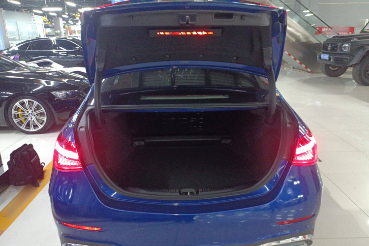 奔驰C级 2022款 C 200 L 运动版机舱底盘23