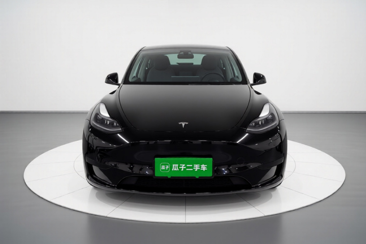 特斯拉 Model Y 2022款 改款 后轮驱动版车身外观2