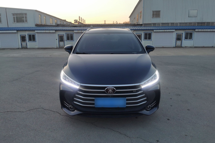 比亚迪 宋MAX 2017款 1.5T 自动智联尊贵型 7座车身外观6001