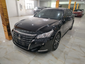 丰田 皇冠 2018款 2.0T 时尚版