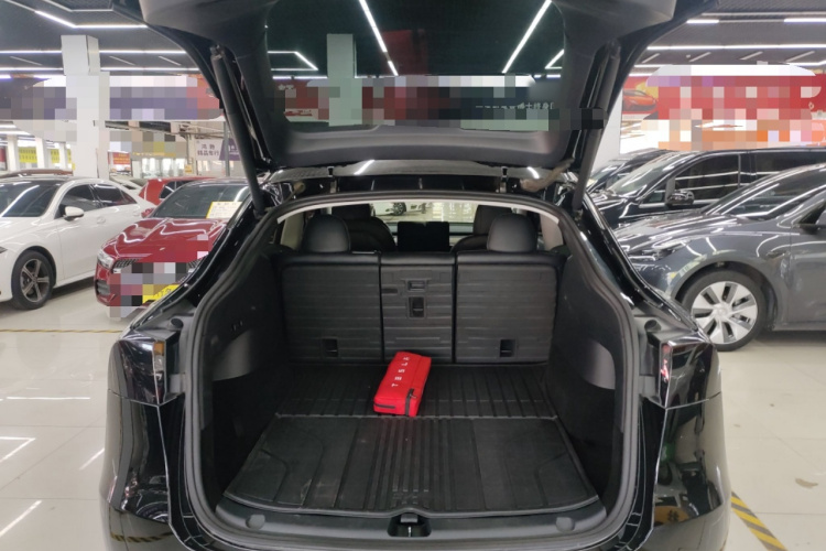 特斯拉 Model Y 2022款 改款 后轮驱动版机舱底盘23