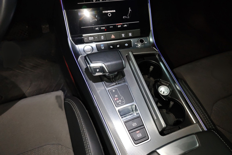 奥迪A6L 2020款 45 TFSI 臻选动感型局部细节18