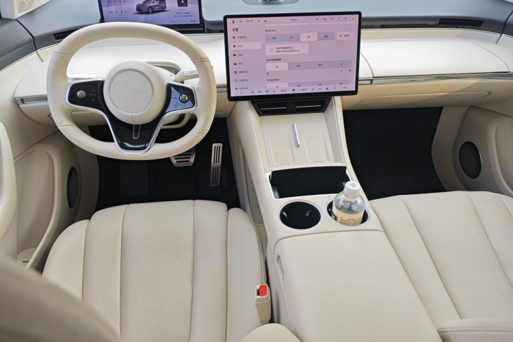 鸿蒙智行 智界R7 2024款 纯电 736km UItra中控内饰7002