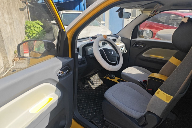 五菱汽车 宏光MINIEV 2022款 马卡龙时尚款 磷酸铁锂中控内饰20