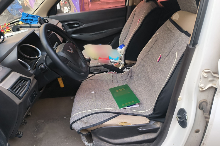 五菱汽车 五菱宏光 2018款 1.5L S标准型L2B局部细节19