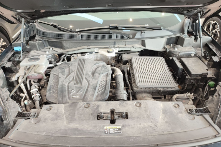 红旗HS3 PHEV 2024款 PHEV 115km 劲为版机舱底盘24