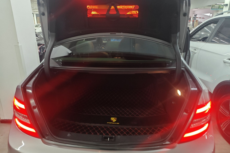 奔驰C级 2013款 C 260 时尚型 Grand Edition局部细节23