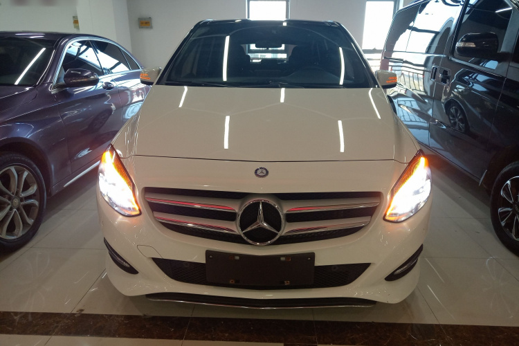 奔驰B级 2015款 B 200 时尚型车身外观6001