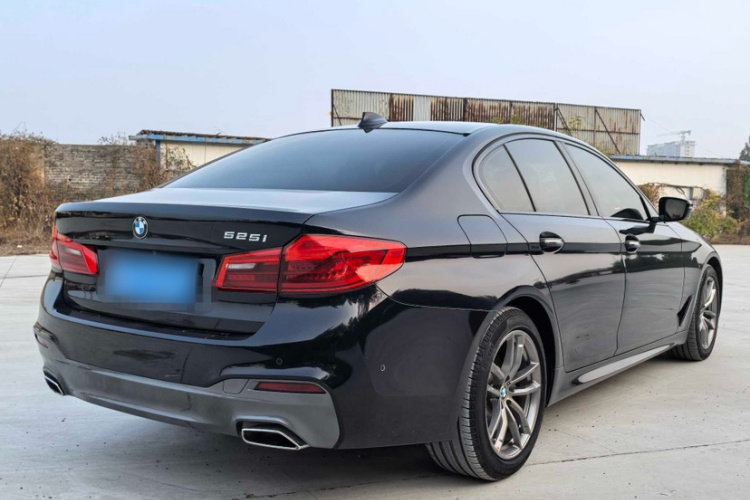宝马5系(进口) 2018款 525i M运动套装车身外观6004