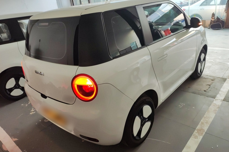 长安启源 长安Lumin 2023款 205km 香沁款车身外观7