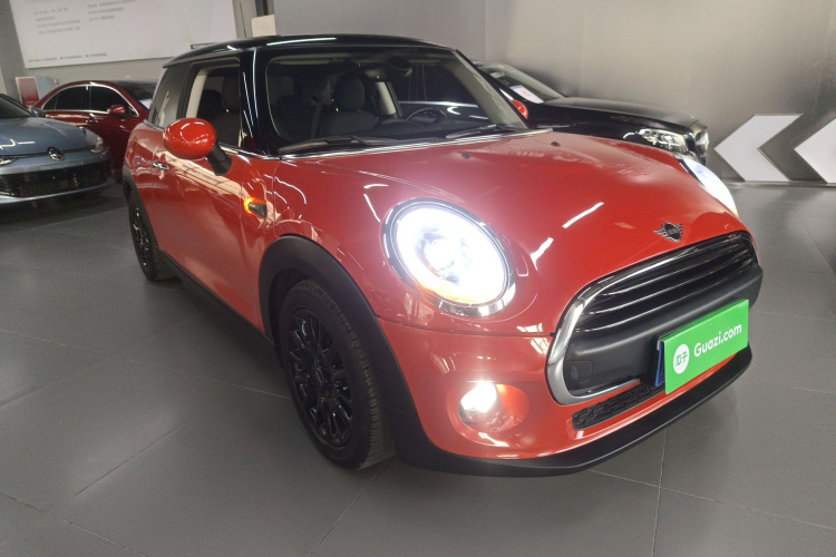 MINI 2018款 1.5T ONE PLUS车身外观3
