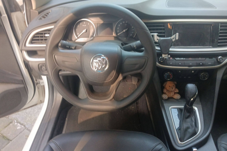 别克 英朗 2021款 1.3T 自动轻混动精英型中控内饰13