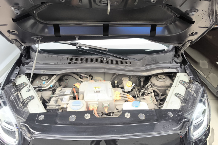 零跑汽车 零跑T03 2022款 炫晶版机舱底盘24