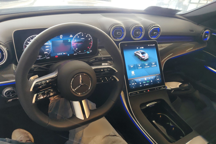 奔驰C级 2025款 C 260 L 运动版中控内饰12