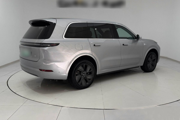 理想汽车 理想L9 2022款 Max车身外观7