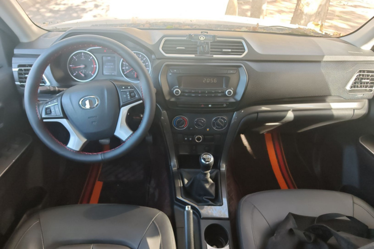 长城 风骏5 2021款 2.0T柴油两驱精英型大双排国VI GW4D20M中控内饰12