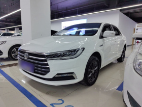 比亚迪 秦 2019款 1.5L 自动豪华型