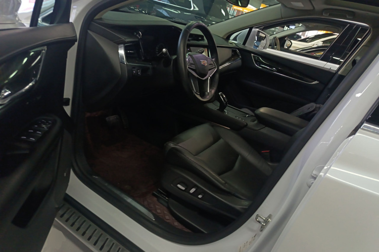 凯迪拉克XT5 2018款 28T 四驱豪华型中控内饰20