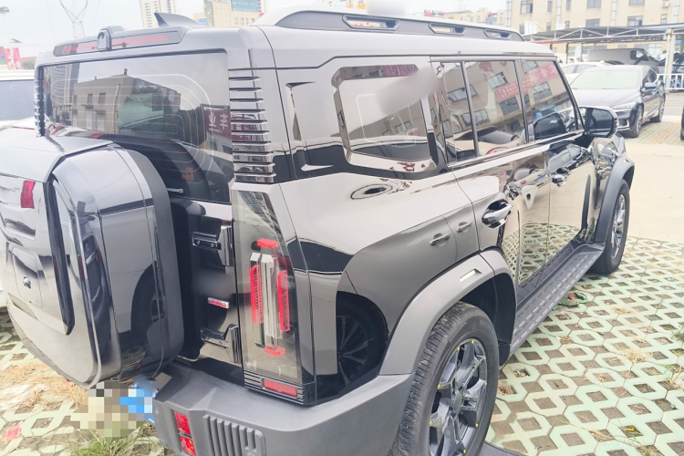 捷途旅行者 2023款 2.0T 四驱穿越PRO车身外观7