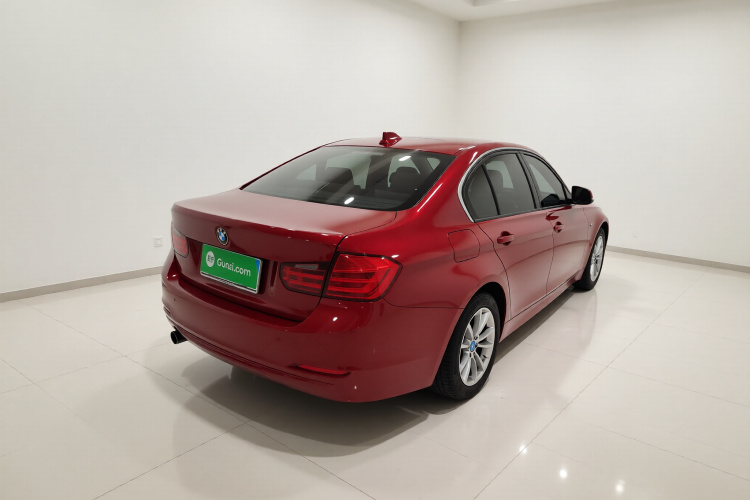 宝马3系 2013款 316i 进取型车身外观7