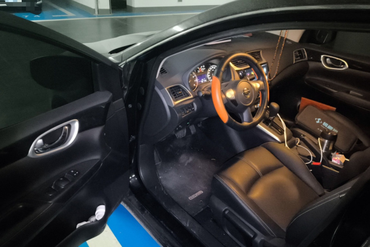 日产 轩逸 2024款 改款三 经典 1.6XE CVT舒适版中控内饰20