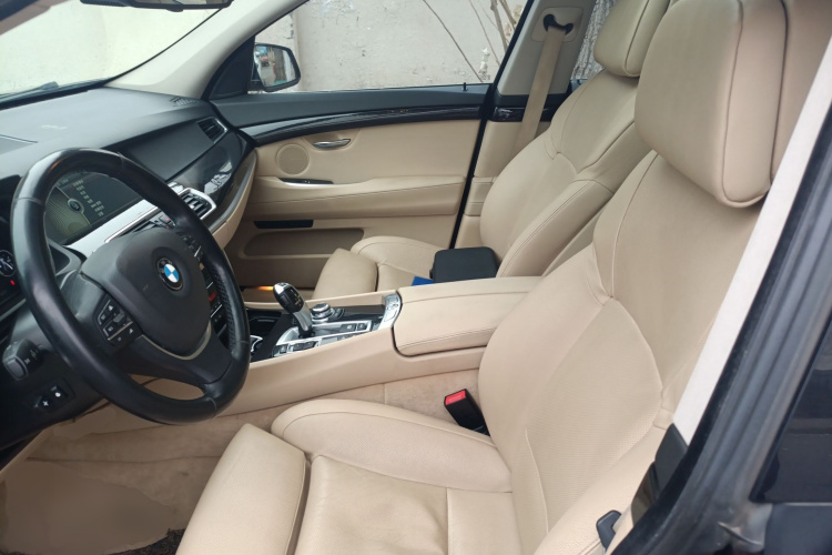 宝马5系GT 2011款 535i xDrive豪华型局部细节19