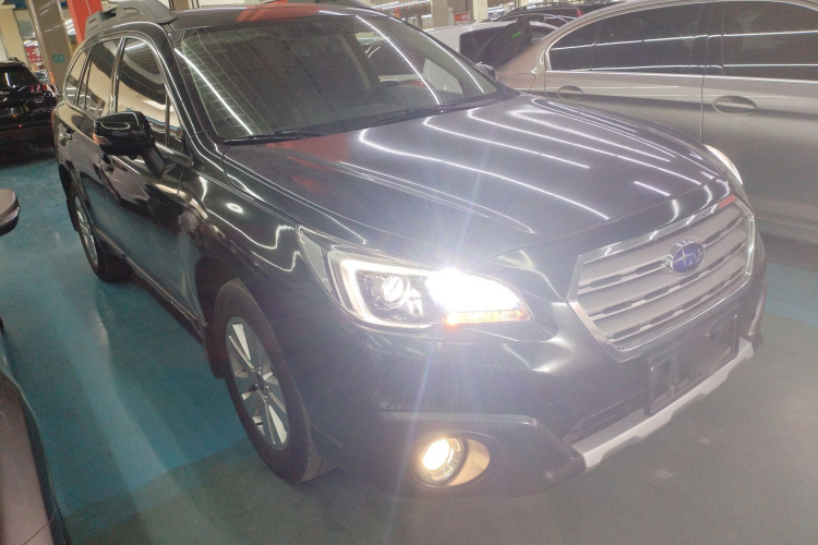 斯巴鲁 傲虎 2016款 2.5i 豪华导航版车身外观3