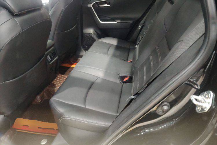 丰田 威兰达 2023款 双擎 2.5L E-CVT四驱豪华PLUS版中控内饰21