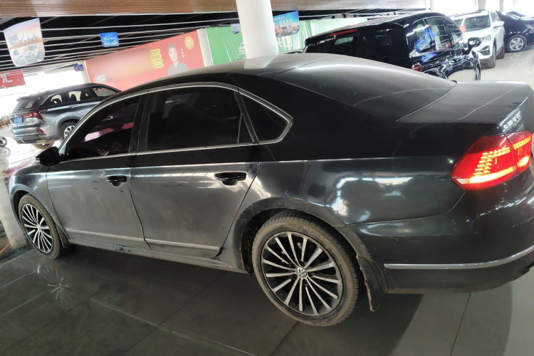 大众 帕萨特 2014款 1.8TSI DSG御尊版车身外观6003