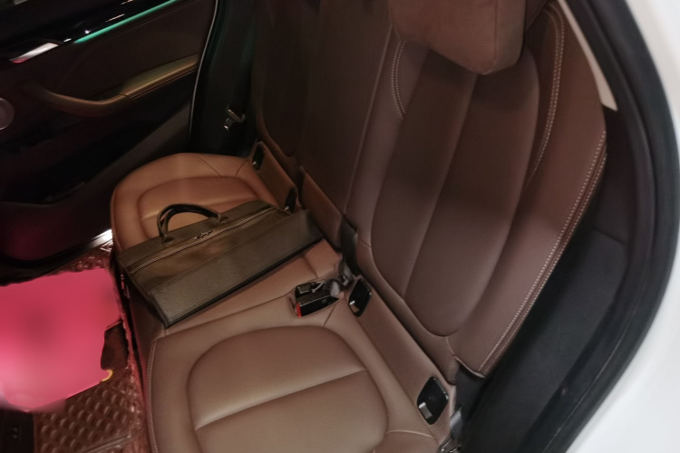 宝马X1 2021款 sDrive25Li 领先型中控内饰7004