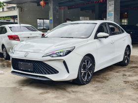荣威i5 2023款 1.5L CVT尊荣版