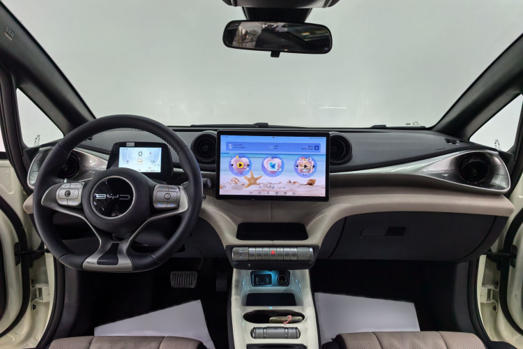 比亚迪 海豚 2023款 420km 时尚版中控内饰7003