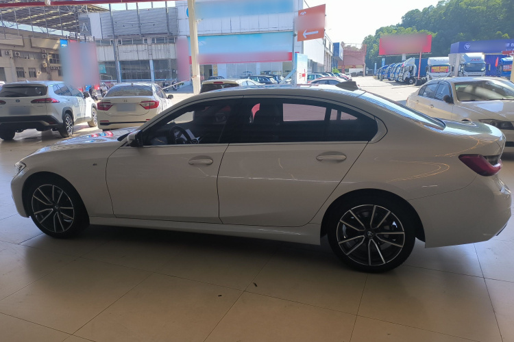 宝马3系 2021款 改款 320Li M运动套装车身外观6003