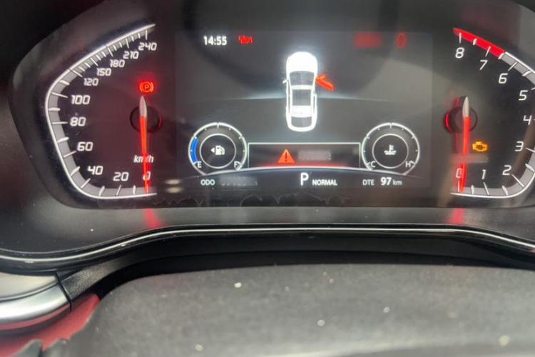 长安CS85 COUPE 2019款 1.5T DCT动版 国VI局部细节14