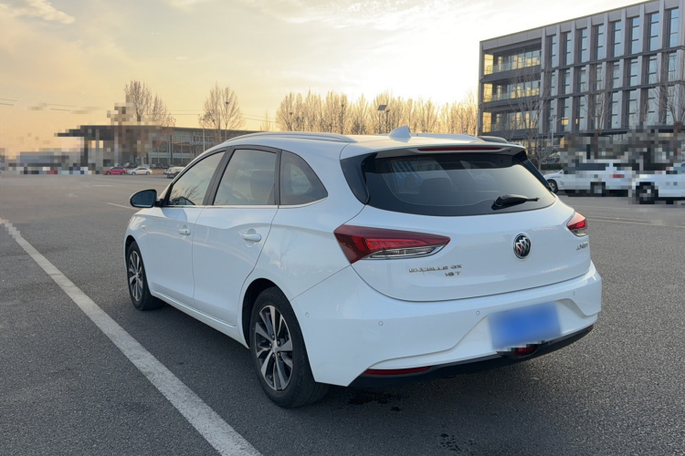 别克 阅朗 2018款 18T 自动精英型车身外观6005