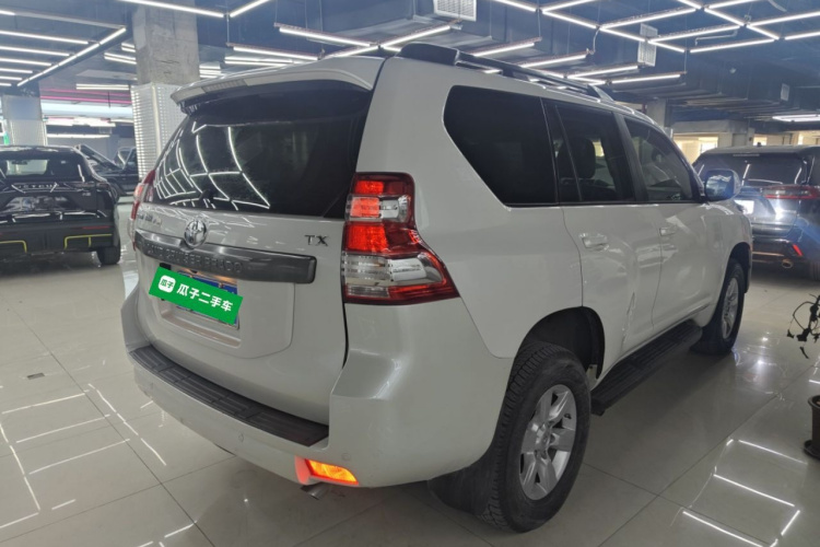 丰田 普拉多 2015款 2.7L 自动标准版车身外观7