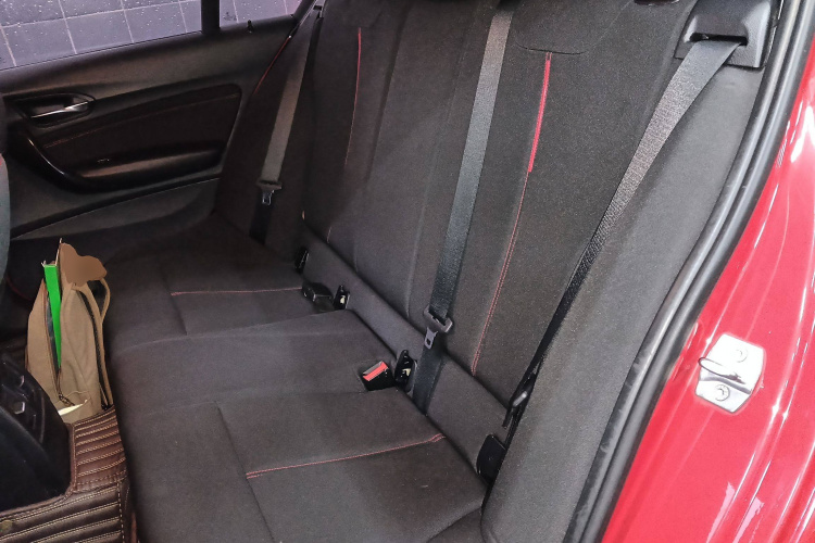 宝马1系(进口) 2013款 改款 118i 运动型中控内饰7004