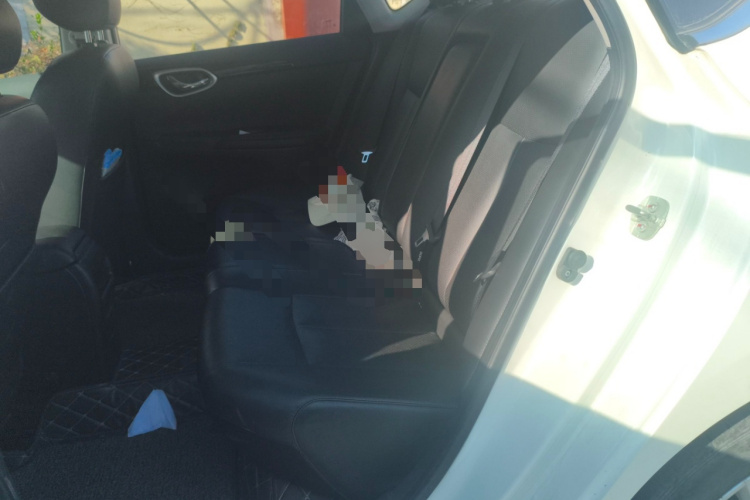 日产 轩逸 2018款 1.6XV CVT尊享版中控内饰21