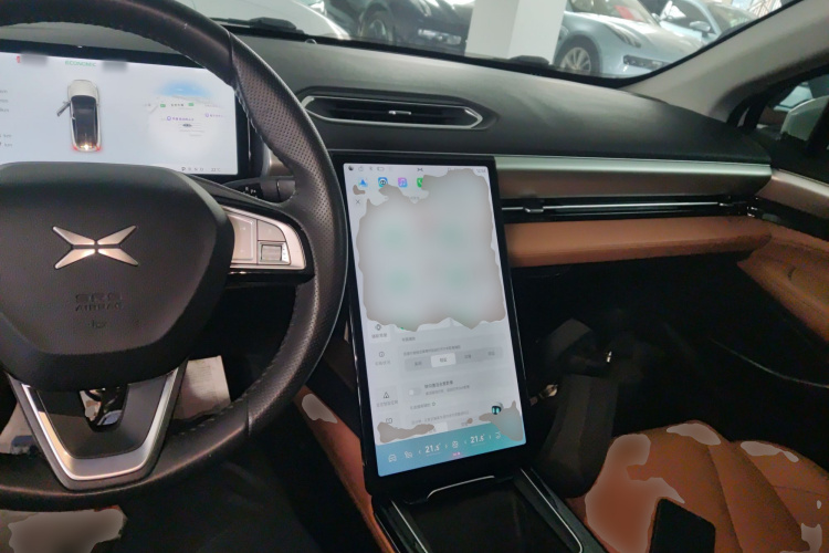 小鹏P5 2021款 550E中控内饰12