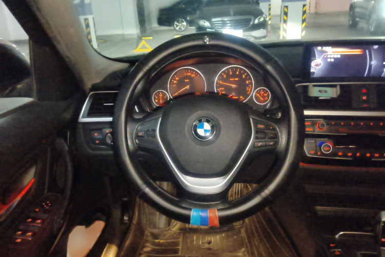 宝马3系 2017款 320Li 时尚型局部细节13