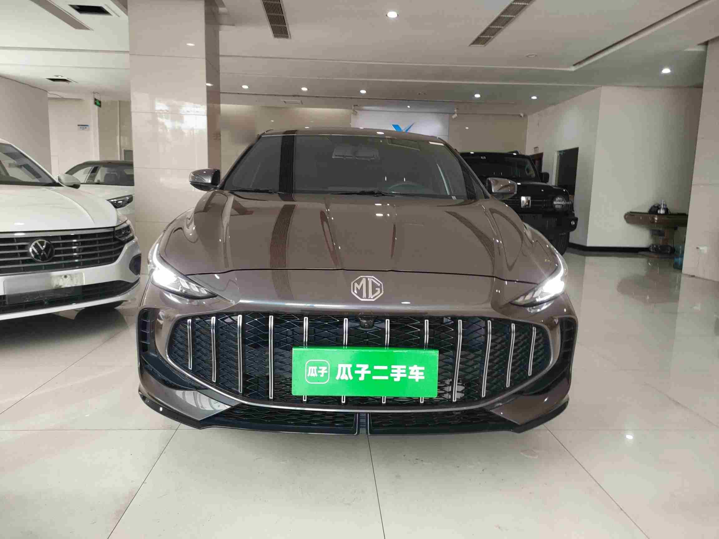 重庆二手名爵MG5 2025款 开一年亏多少？