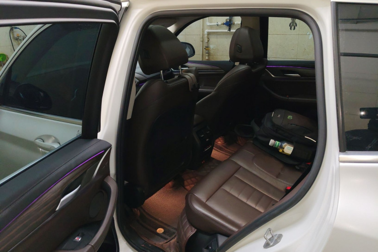 宝马X3 2020款  xDrive28i M运动套装中控内饰21