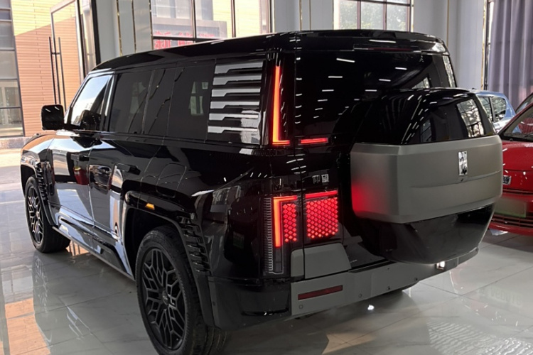 仰望U8 2023款 豪华版车身外观6007