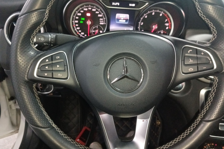 奔驰CLA 2018款 CLA 200 时尚型局部细节13