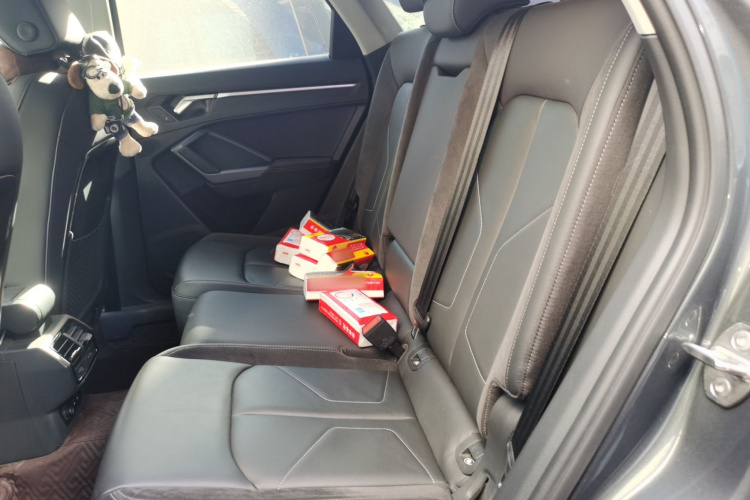 奥迪Q3 Sportback 2023款 40 TFSI 时尚型中控内饰21