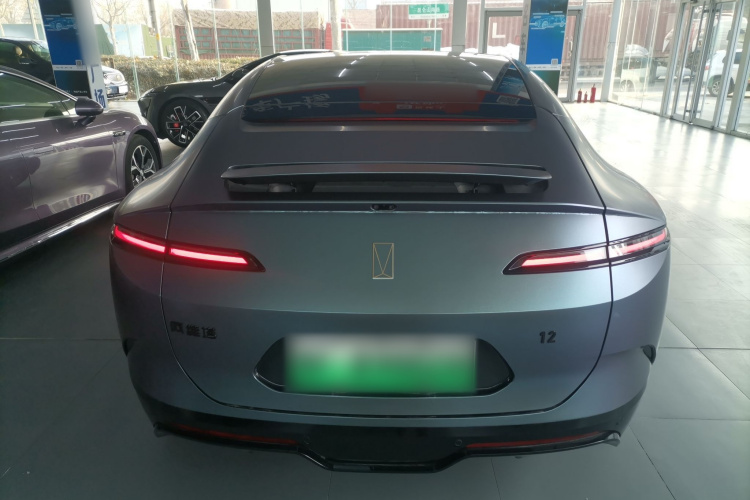 阿维塔12 2024款 700 三激光后驱奢享版车身外观6004