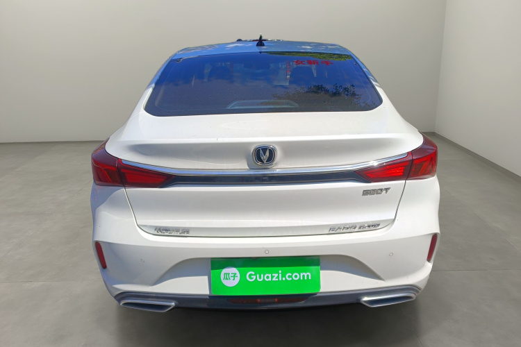 长安 逸动 2020款 PLUS 蓝鲸NE 1.4T GDI DCT尊贵型车身外观6